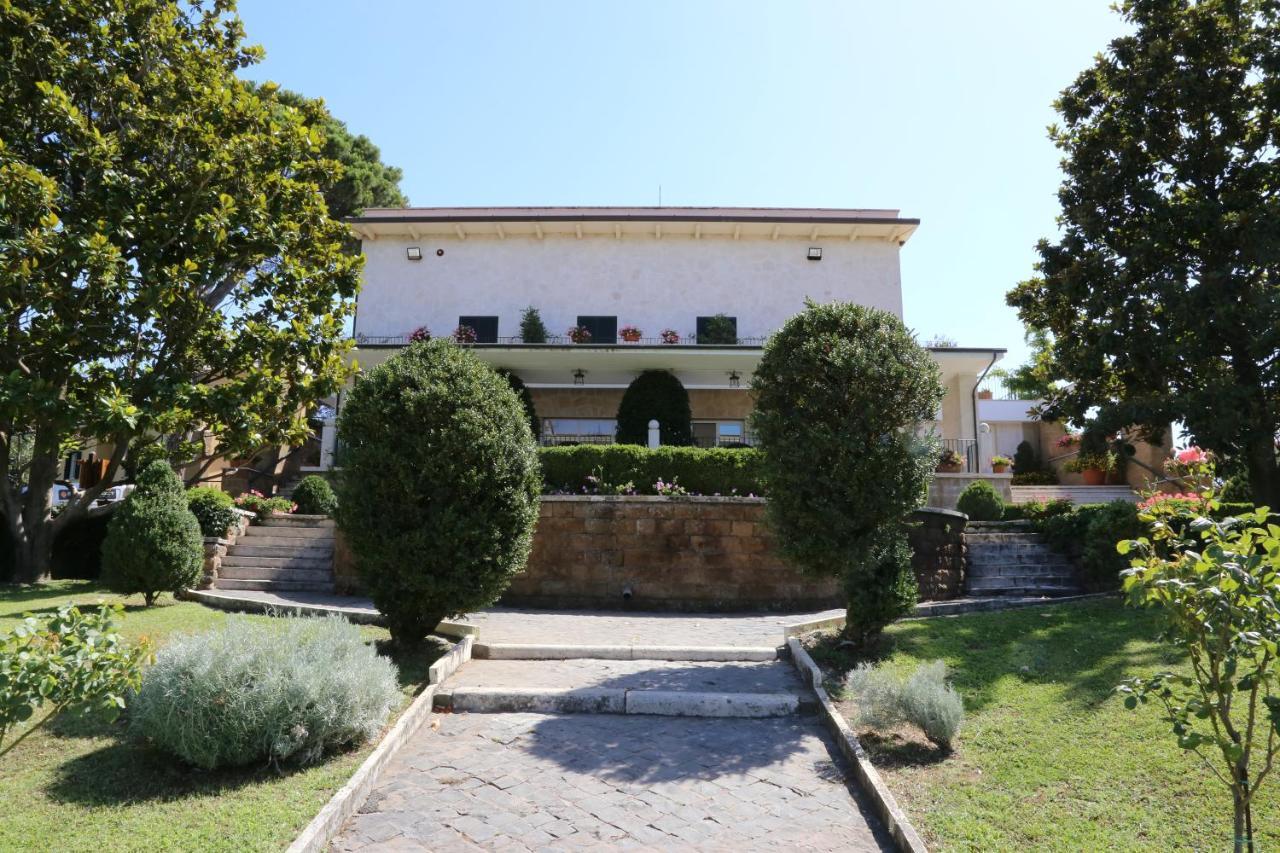 مونتي بورزيو كاتوني Tenuta Di Pietra Porzia المظهر الخارجي الصورة